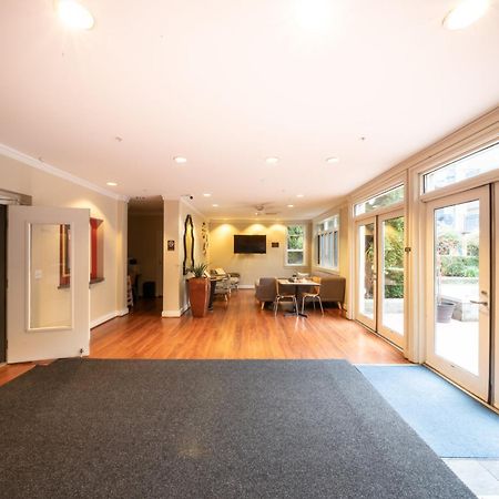 Modern Downtown Top Floor Penthouse With Bay Views Seattle Kültér fotó